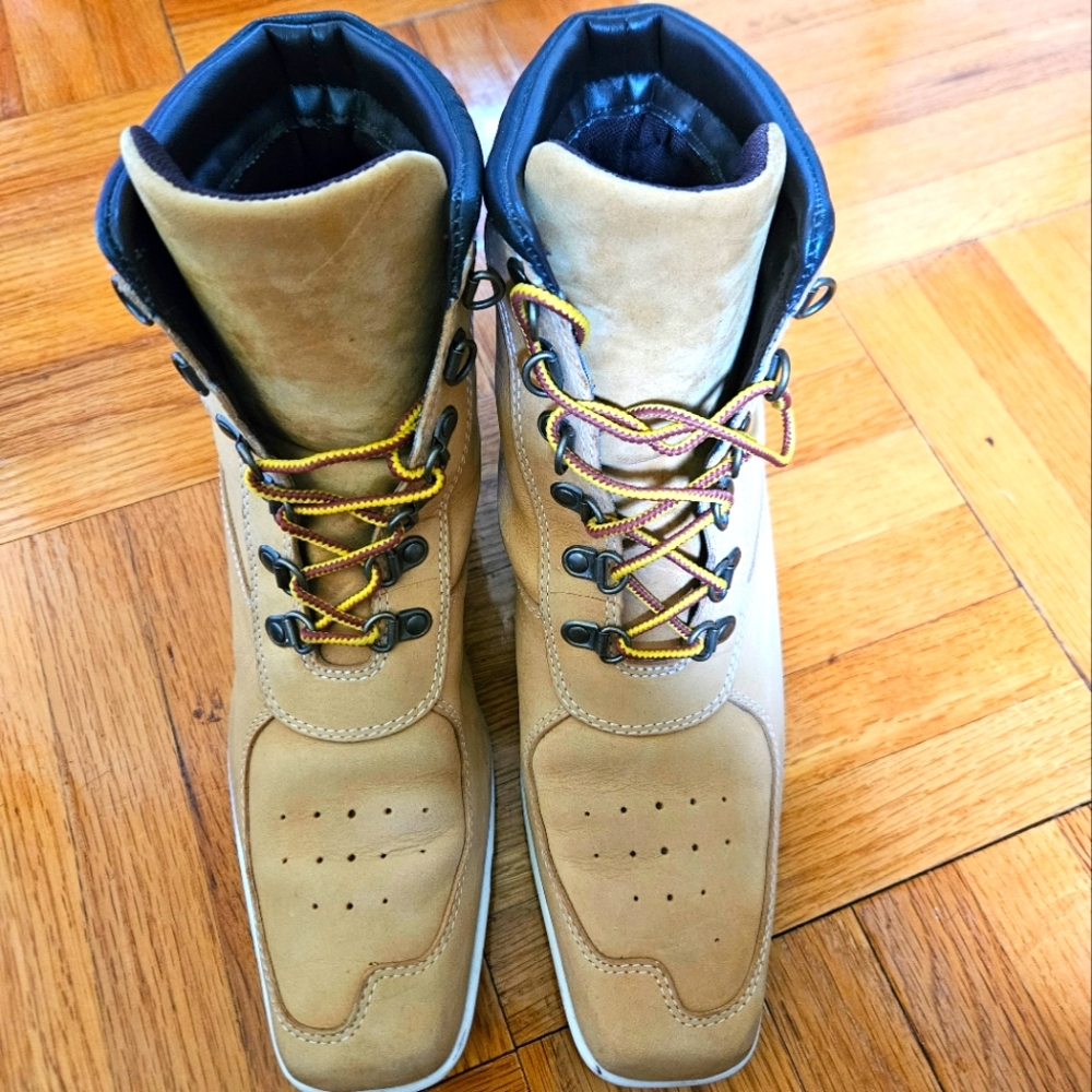 TIMBERLAND Premium Ankle Boots 19345 Wedge Wheat Women Size 8.5 M So Cute! EUC